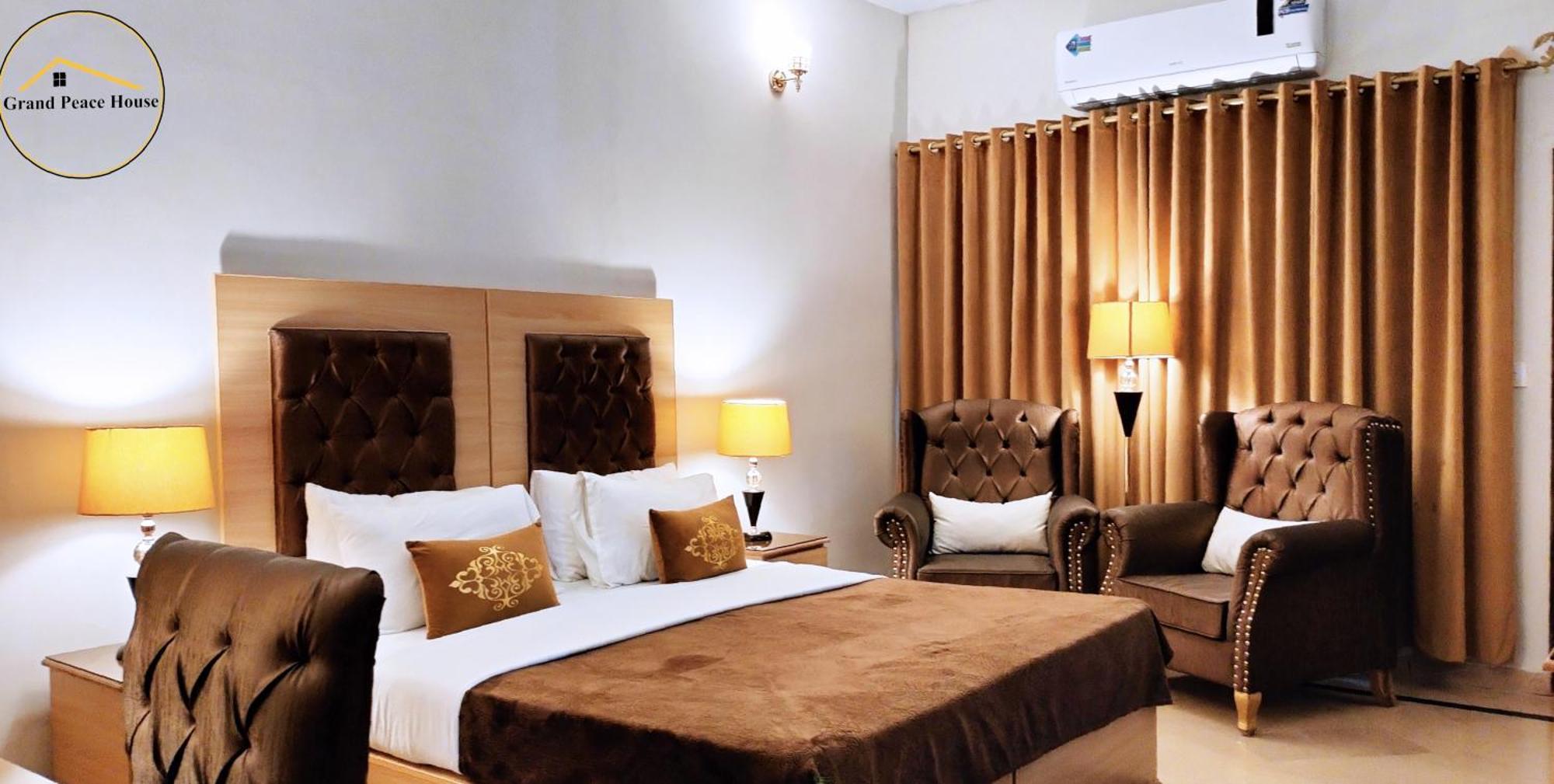 イスラマバード Grand Peace House I Bed & Breakfast エクステリア 写真