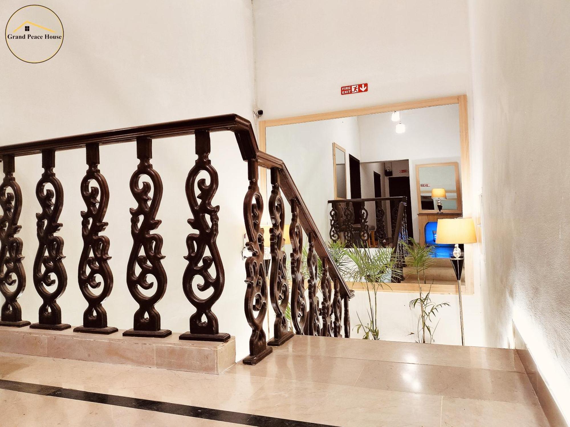 イスラマバード Grand Peace House I Bed & Breakfast エクステリア 写真