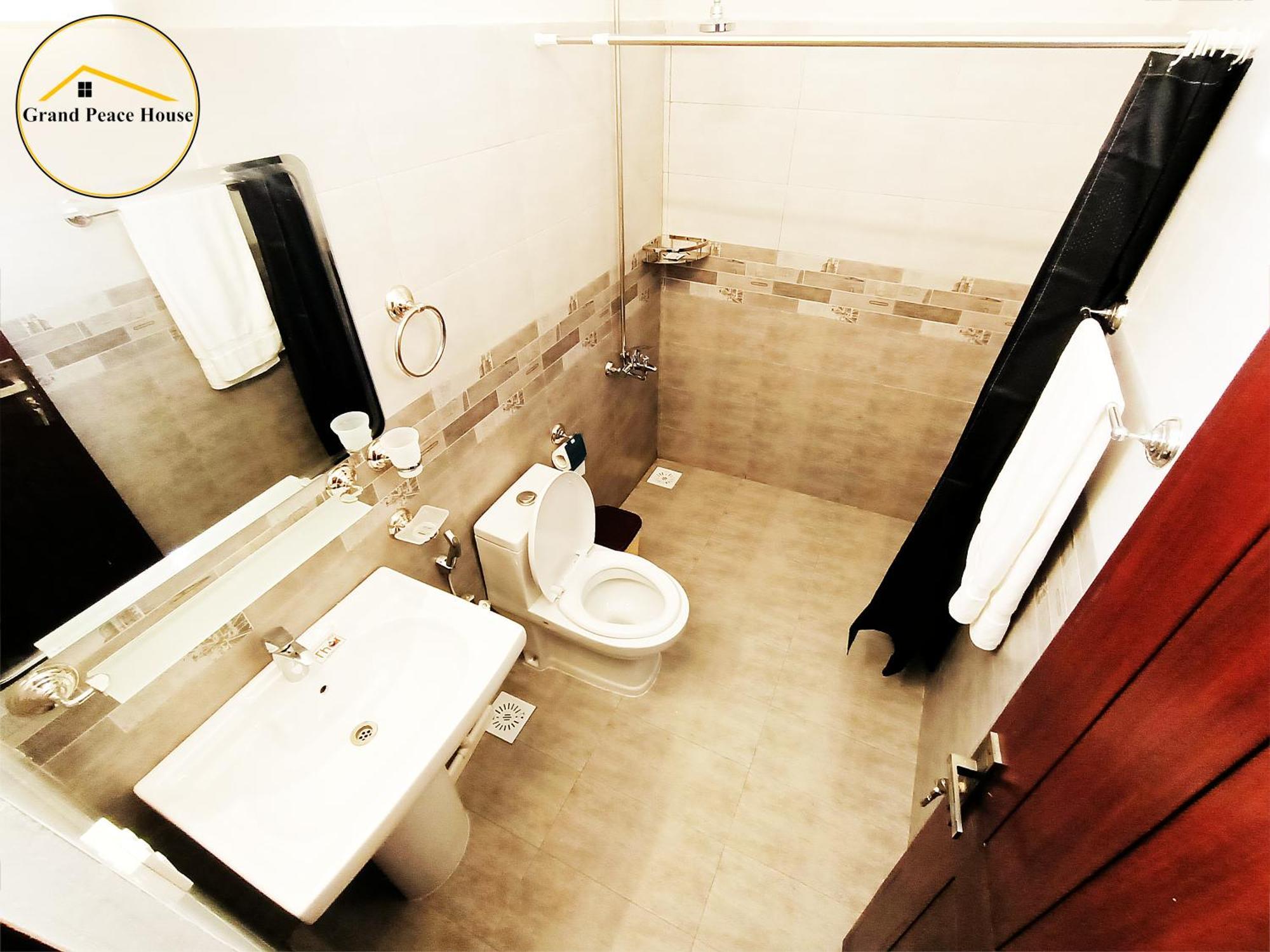 イスラマバード Grand Peace House I Bed & Breakfast エクステリア 写真