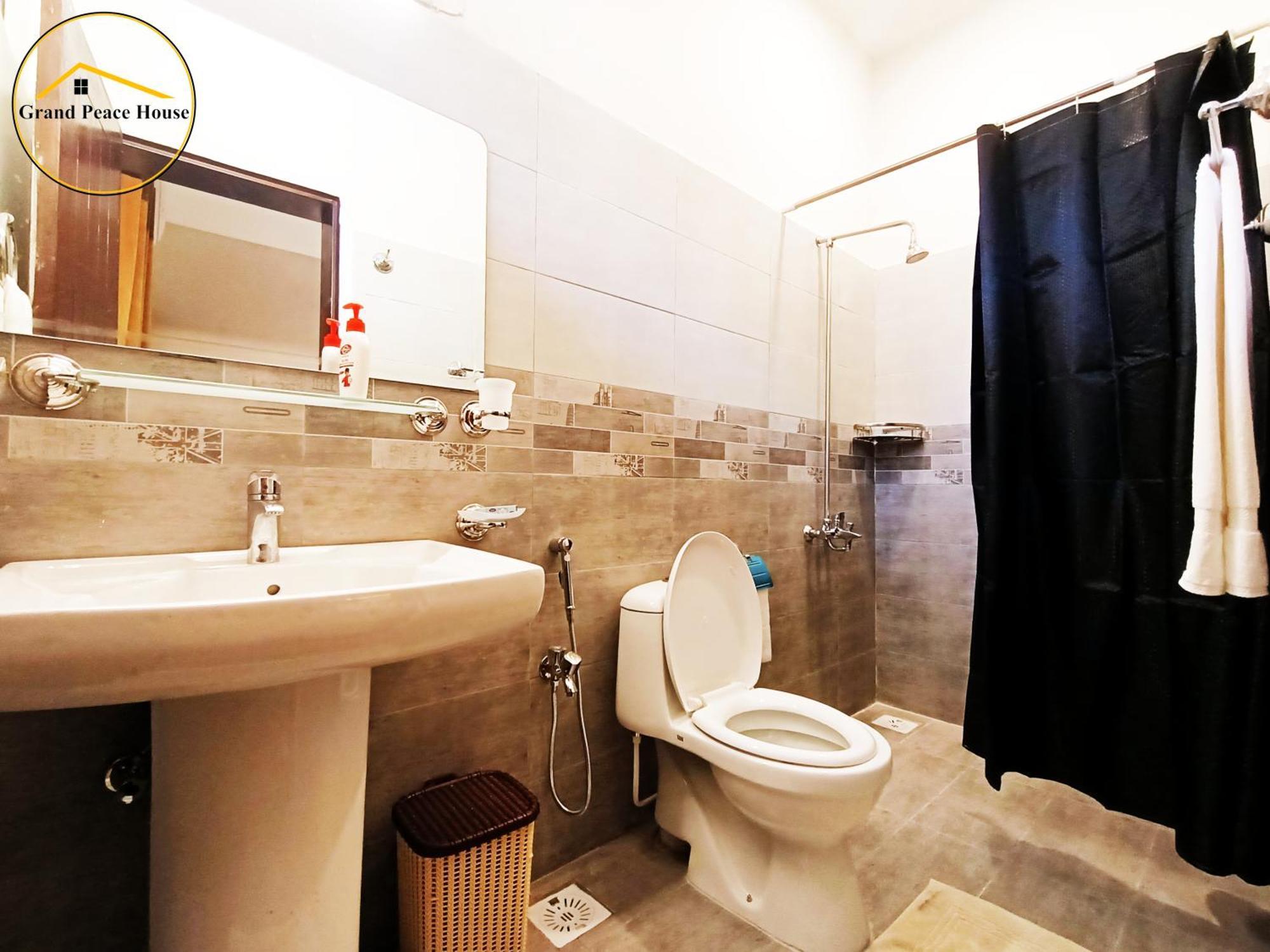 イスラマバード Grand Peace House I Bed & Breakfast エクステリア 写真
