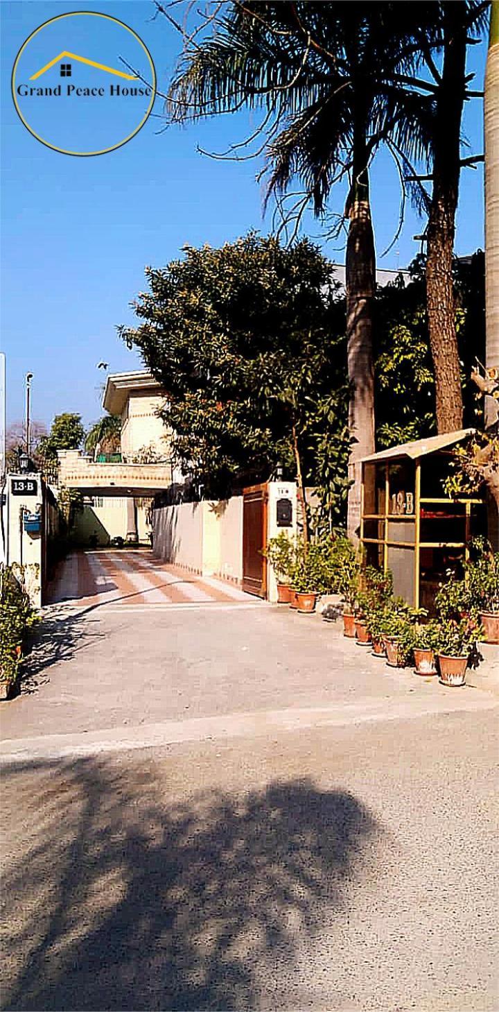 イスラマバード Grand Peace House I Bed & Breakfast エクステリア 写真