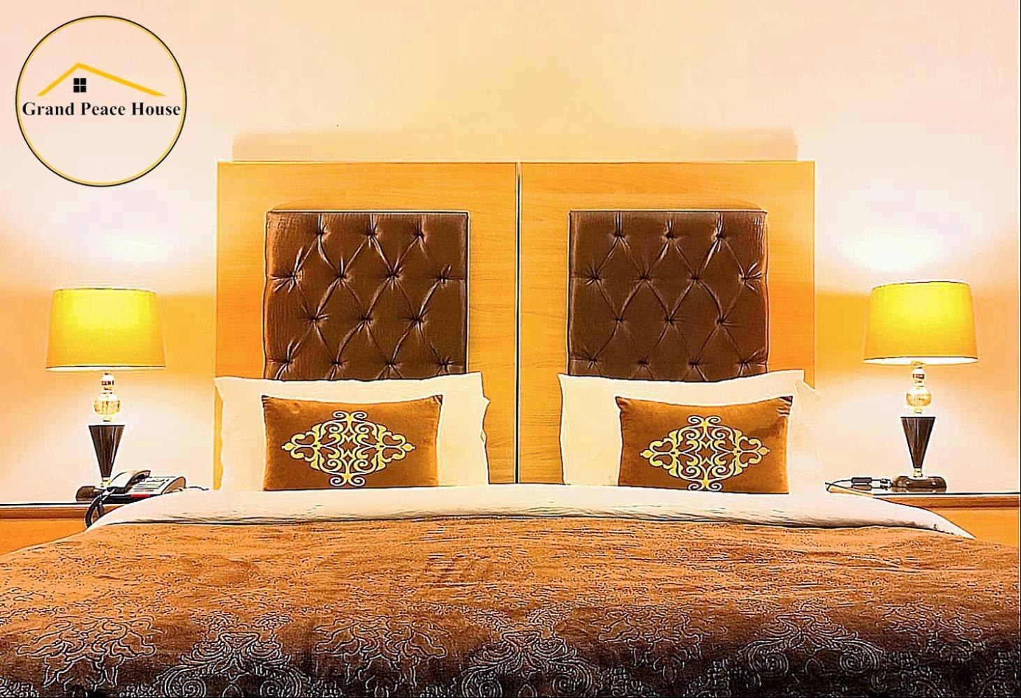 イスラマバード Grand Peace House I Bed & Breakfast エクステリア 写真